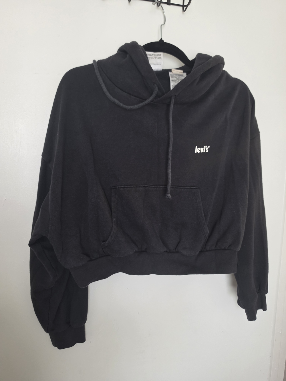 Levi's Women's Black Cropped Hoodie Sweatshirt